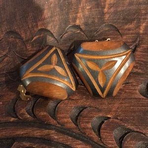 Gorgeous wooden earrings clip on